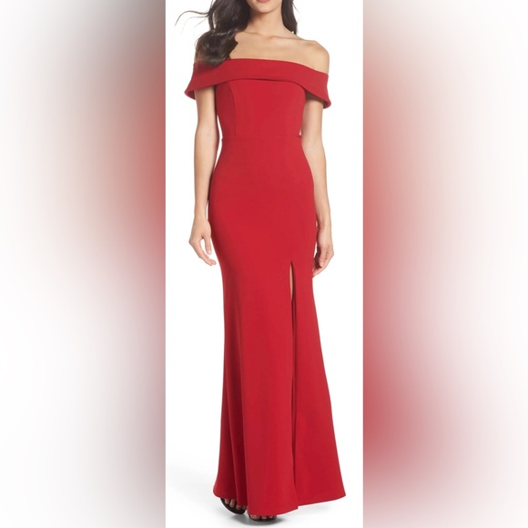 BRAND NEW WITH TAGS Lulus Off The Shoulder Mermaid Maxi Dress with Slit in Red - Picture 1 of 5